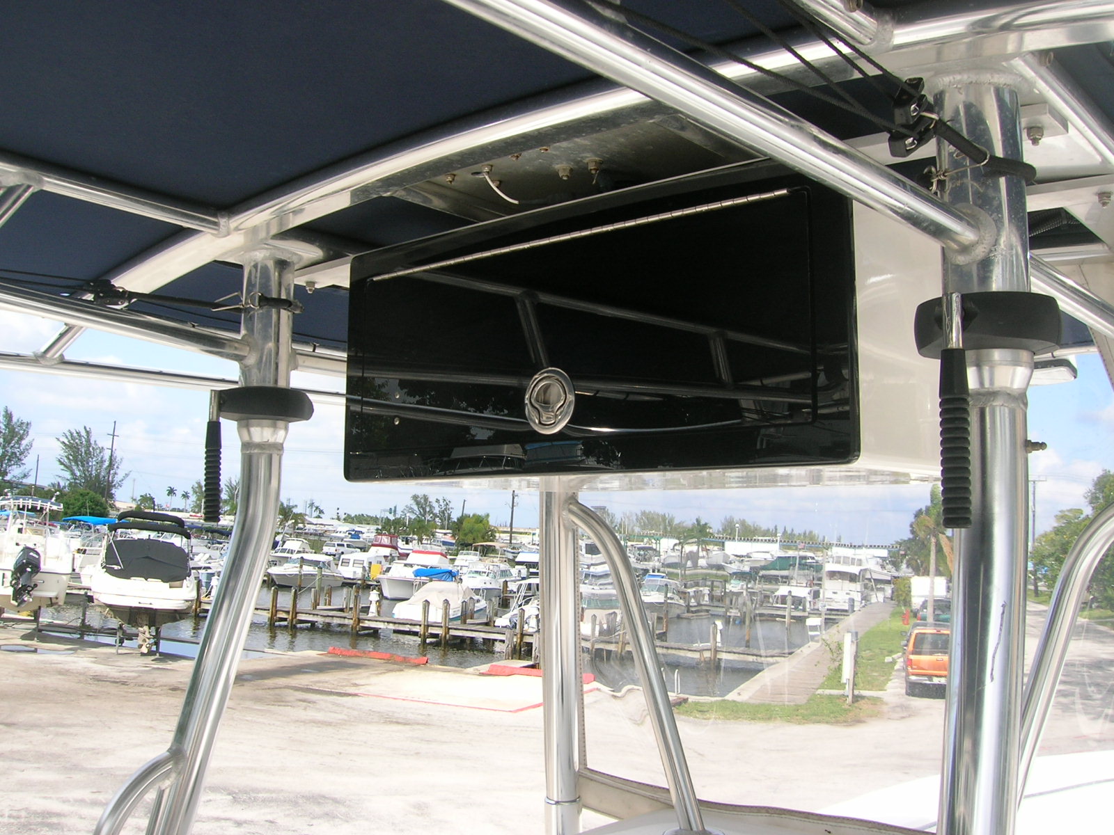 FISHMASTER MARINE TOWERS AND ACCESSORIES T-Top Electronic Box for