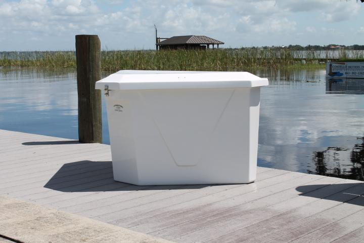 C&M Lean Post W/Cabinet 4 S/S Rod Holders Storage under Seat