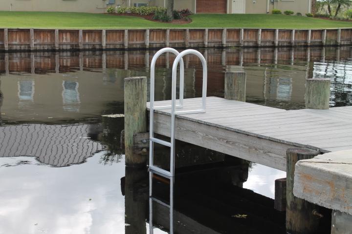 C&M 4-Step Pier Ladder