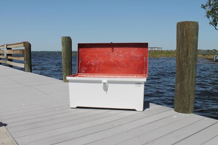 Sea Line Dock Box - 23 x 25'' x 21''