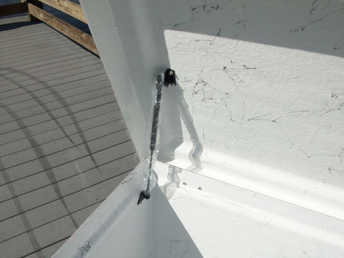 C&M Dock Box - 85 x 27'' x 26'' (W/SS vents & gas shocks)''