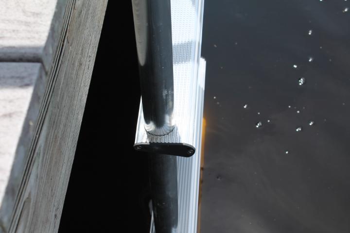 C&M 4-Step Big Foot Ladder