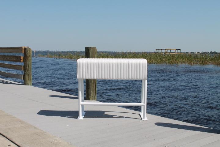 Sea Line Leaning Post - 36H x 38''W x 18''D No Rod Holders''