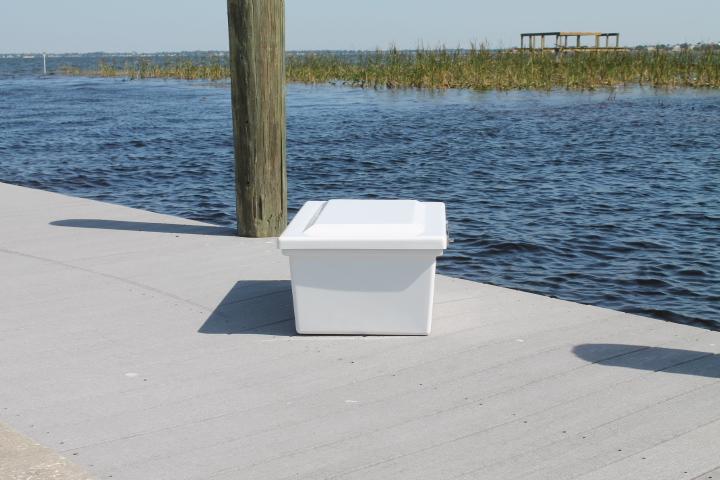 C&M Dock Box - 25 x 17'' x 12''