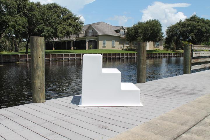 C&M 3-Step Stair with Handrail