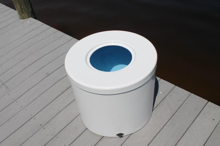 C&M 40 Gallon Live Well W/Lid 20H x 23''Dia.''