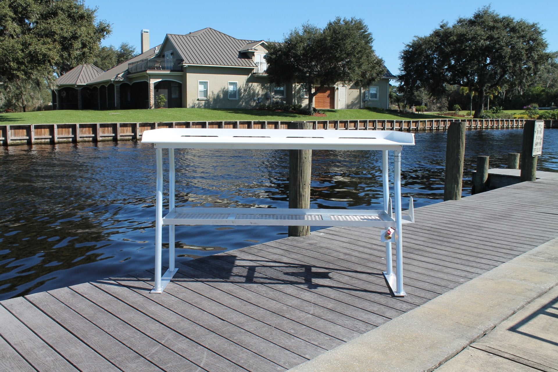 C&M 4 Leg Fillet Table 50 x 23''