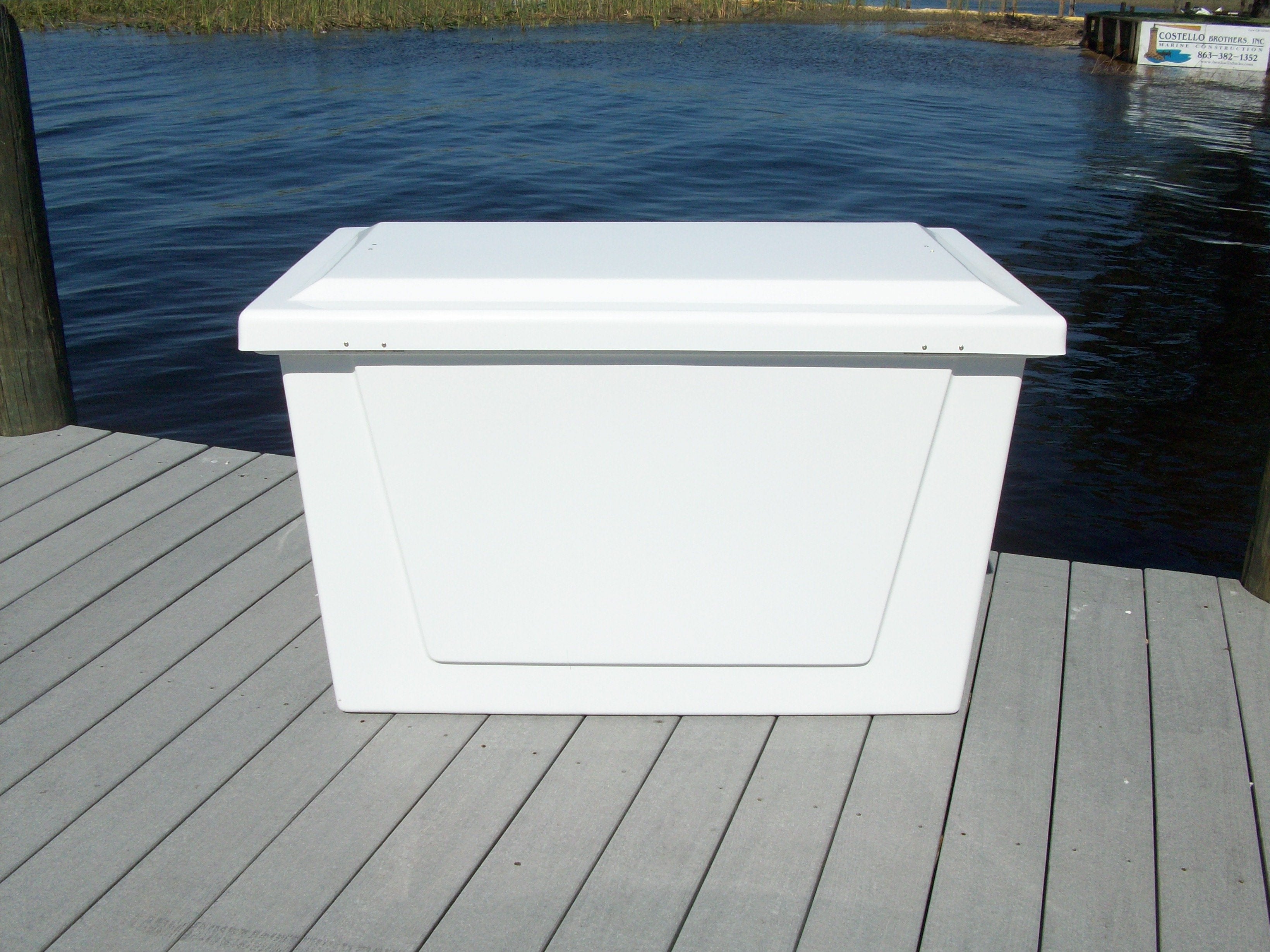 C&M Dock Box - 25 x 17'' x 12''